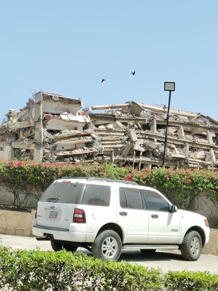 La destrucción en el centro de La Guaira