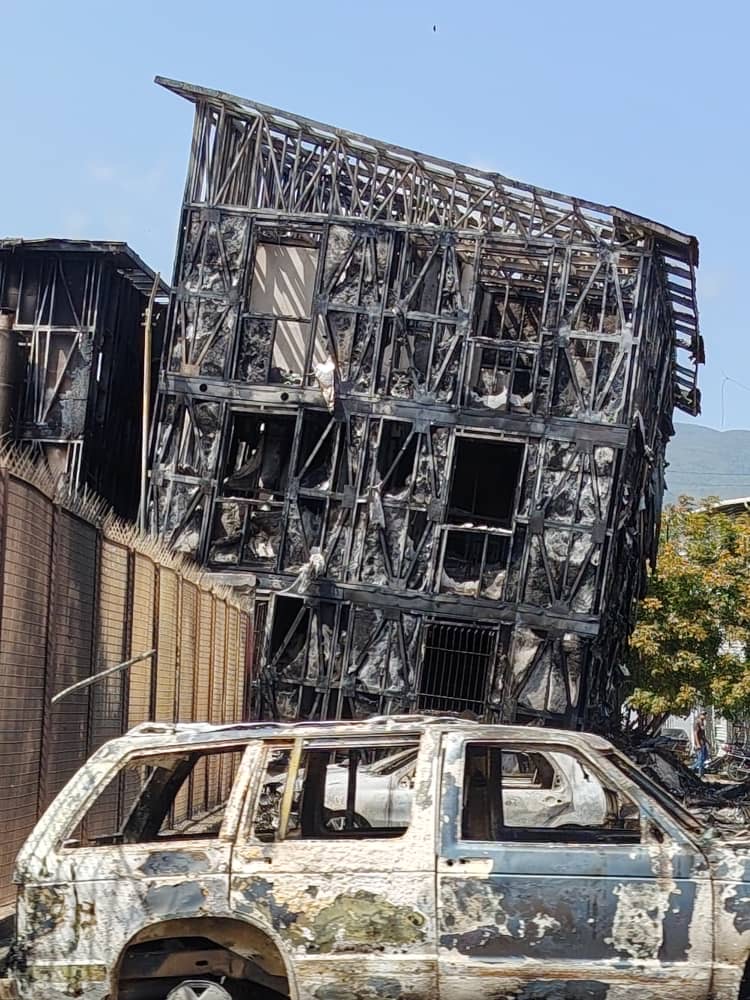La destrucción en el centro de La Guaira